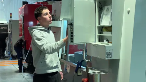 Miniature de la vidéo titrée \"La métallurgie a toujours du mal à recruter"