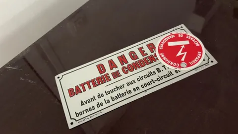 Miniature de la vidéo titrée \"OSEREZ-VOUS POUSSER LA PORTE DE CET ESPACE GAME DE L'HORREUR ?"